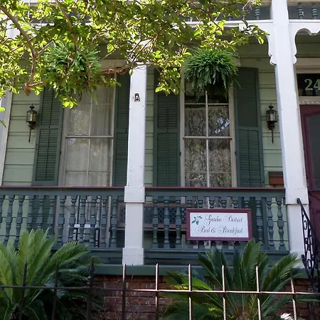 Garden District Bed And Breakfast